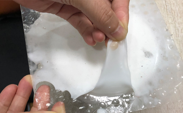怎么清除還沒有固化的模具硅膠 ？